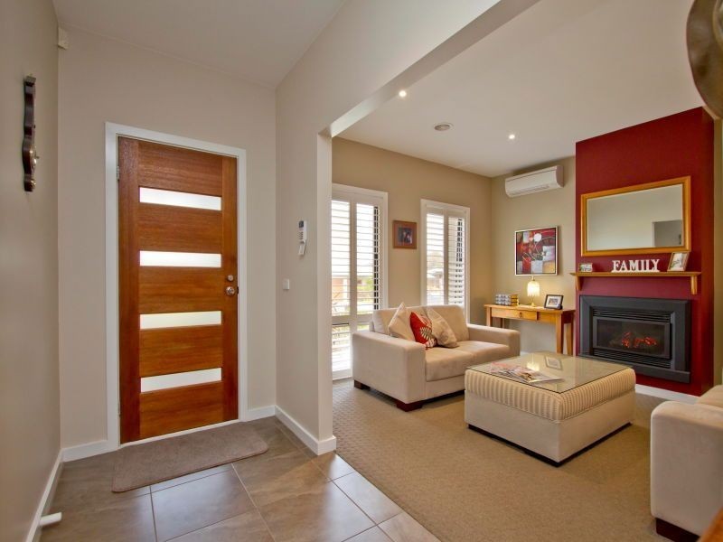 2 Brokenwood Court, Langwarrin VIC 3910