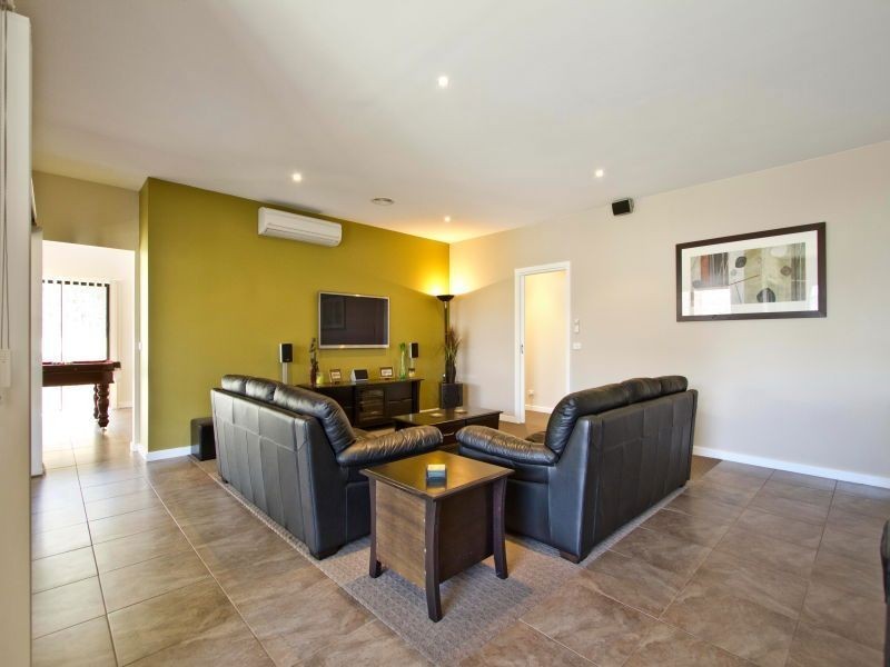 2 Brokenwood Court, Langwarrin VIC 3910