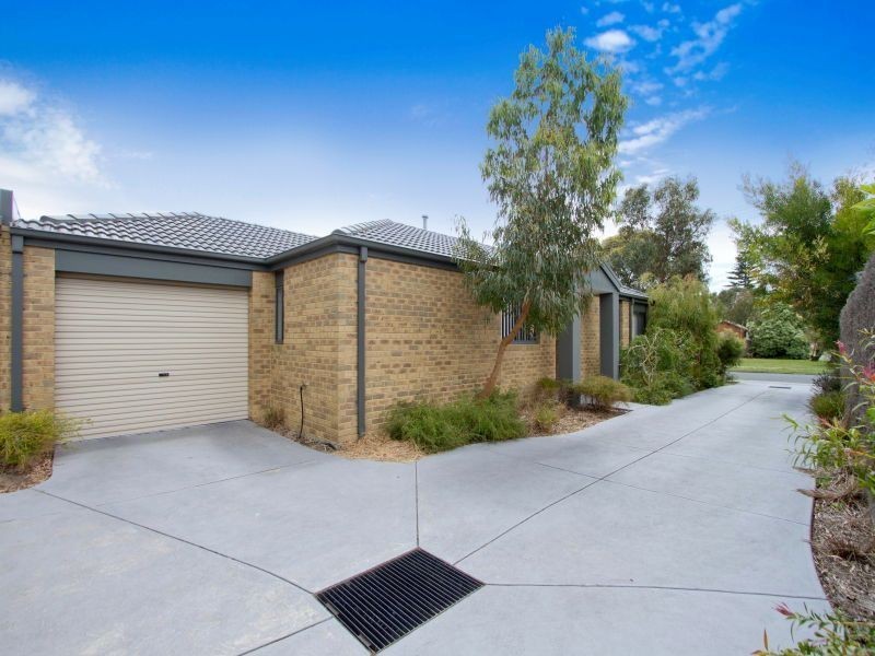 1/8 Hood Street, Frankston VIC 3199