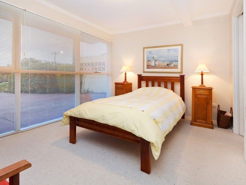 44 McComb Boulevard, Frankston South VIC 3199