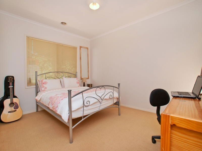 2A Bartlett Street, Frankston South VIC 3199