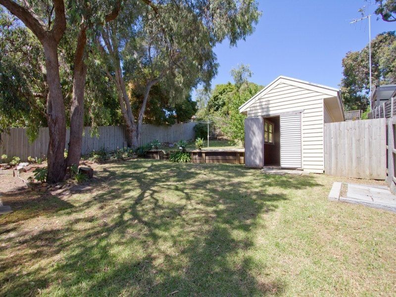 33 Baden Powell Drive, Frankston South VIC 3199