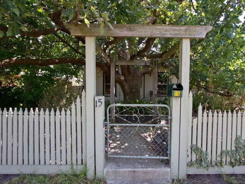 15 Centenary Street, Seaford VIC 3198