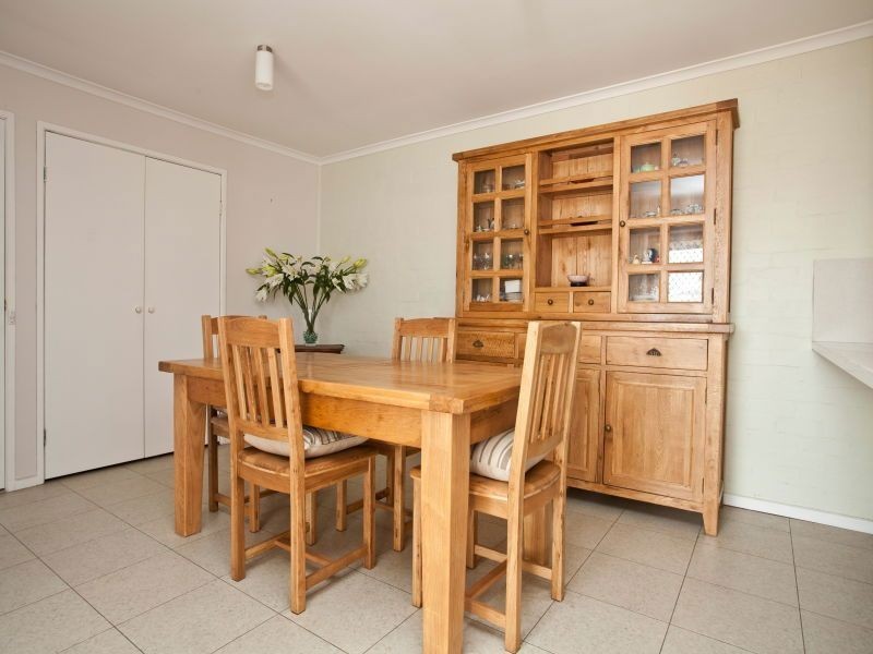 2/97 Dunsterville Crescent, Frankston VIC 3199