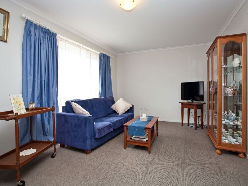 2/97 Dunsterville Crescent, Frankston VIC 3199