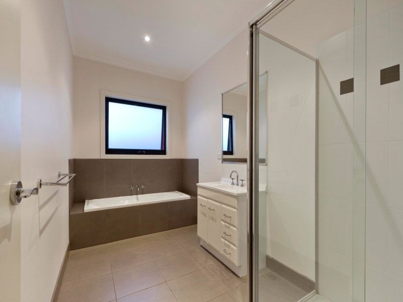 2/36 Genista Street, Frankston South VIC 3199