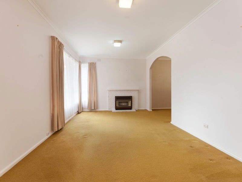 4 Corio Avenue, Frankston VIC 3199