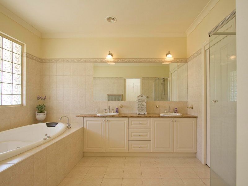 2 Sheoak Road, Frankston South VIC 3199