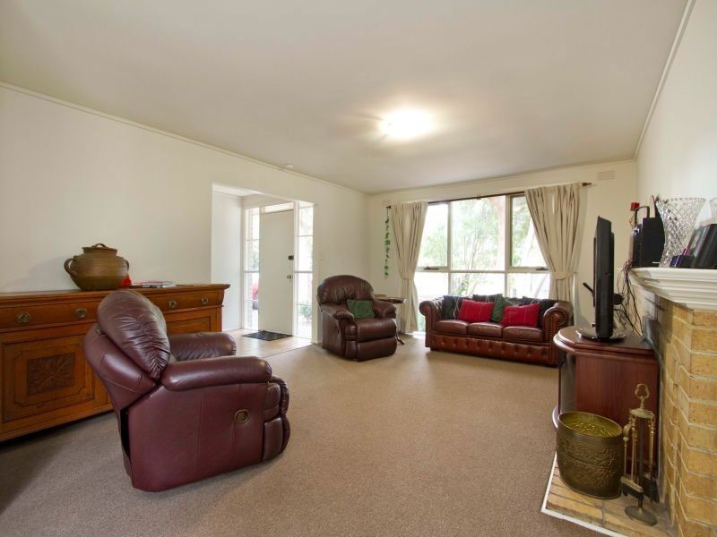 15 Berberis Crescent, Frankston VIC 3199