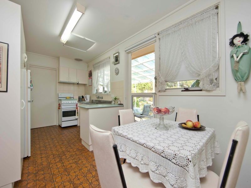 84 Ashleigh Avenue, Frankston VIC 3199