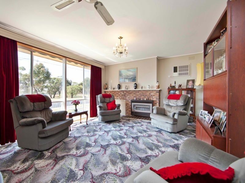 84 Ashleigh Avenue, Frankston VIC 3199