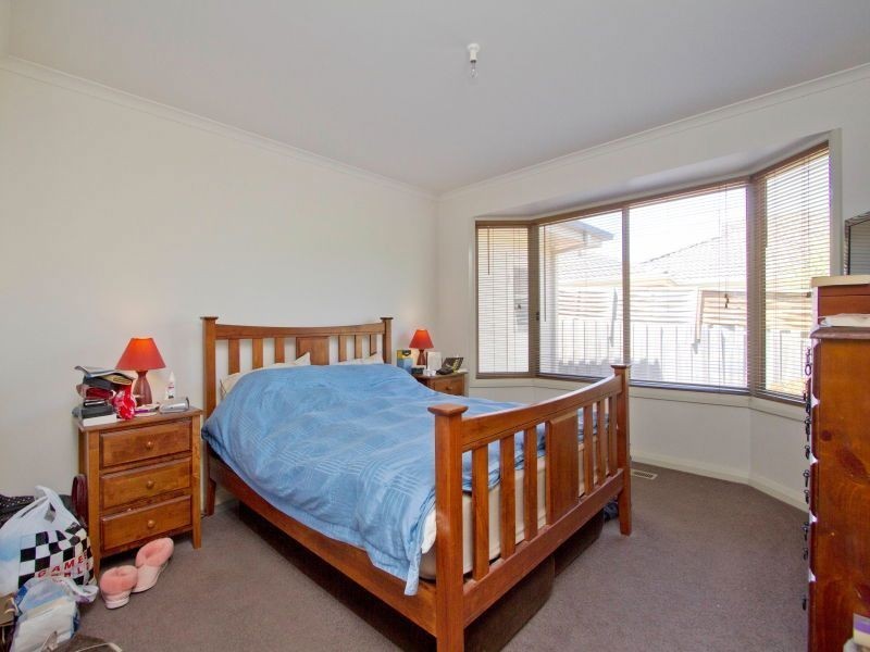 142 Clarendon Drive, Somerville VIC 3912