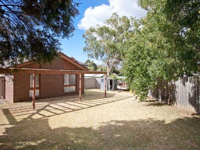 5 Carter Court, Frankston VIC 3199