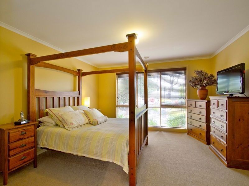 14 The Concourse, Frankston South VIC 3199