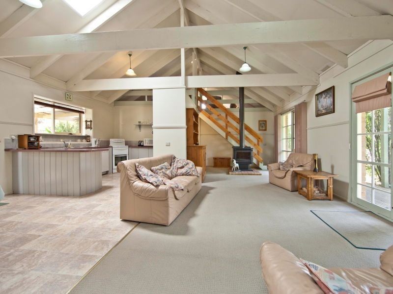 18 Apple Street, Pearcedale VIC 3912