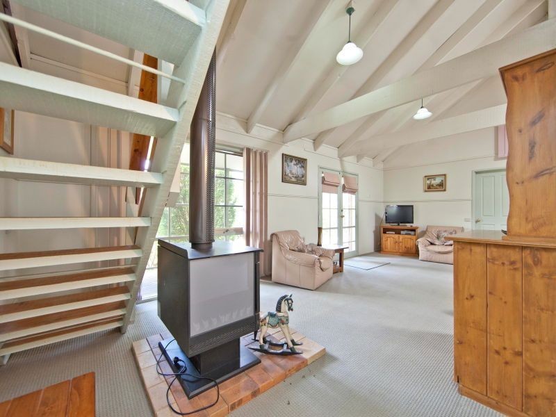 18 Apple Street, Pearcedale VIC 3912