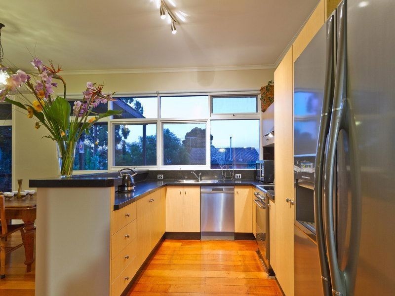 56 Woodlands Grove, Frankston VIC 3199