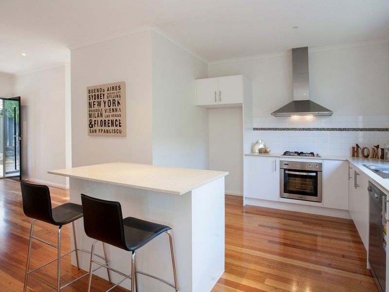 2/56 Fortescue Avenue, Seaford VIC 3198