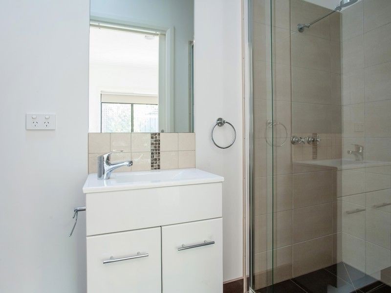 2/56 Fortescue Avenue, Seaford VIC 3198