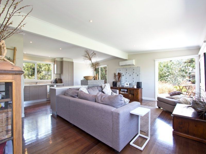 15 Larool Crescent, Seaford VIC 3198