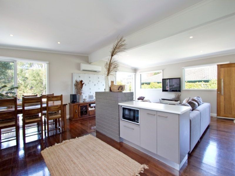 15 Larool Crescent, Seaford VIC 3198