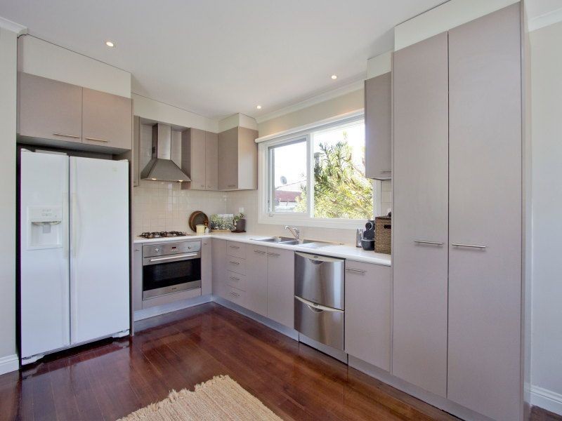 15 Larool Crescent, Seaford VIC 3198