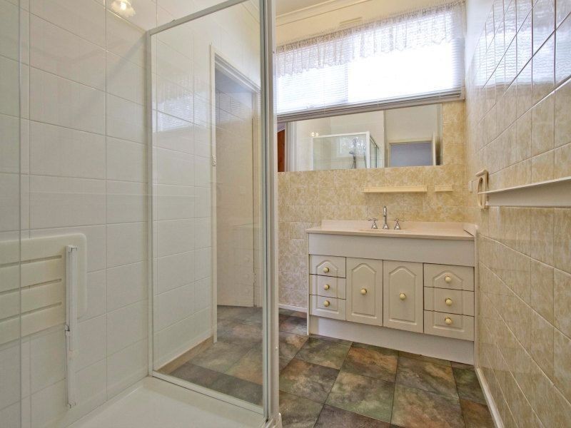 1/8 Kenilworth Avenue, Frankston VIC 3199