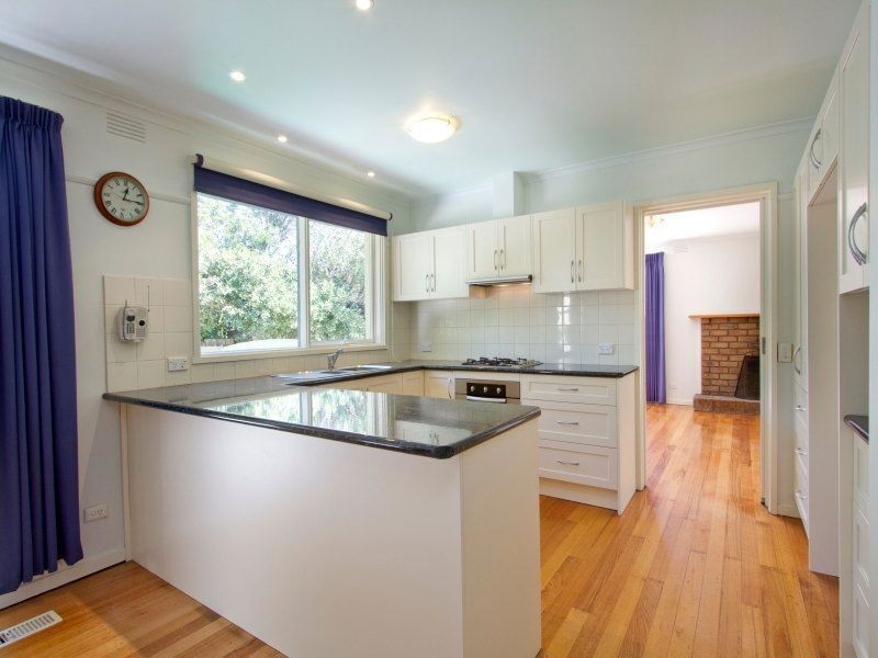 15 Blaxland Avenue, Frankston South VIC 3199