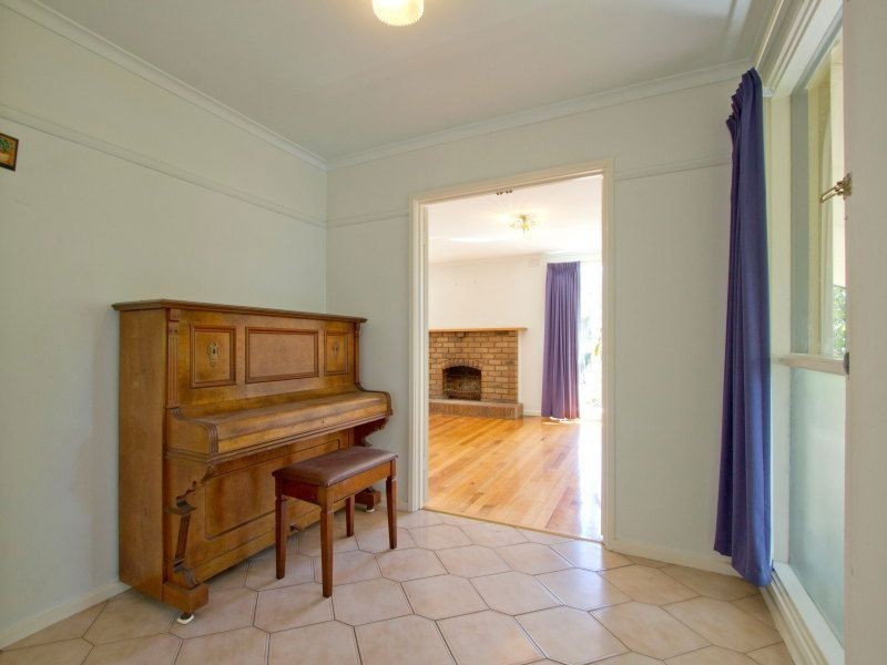 15 Blaxland Avenue, Frankston South VIC 3199