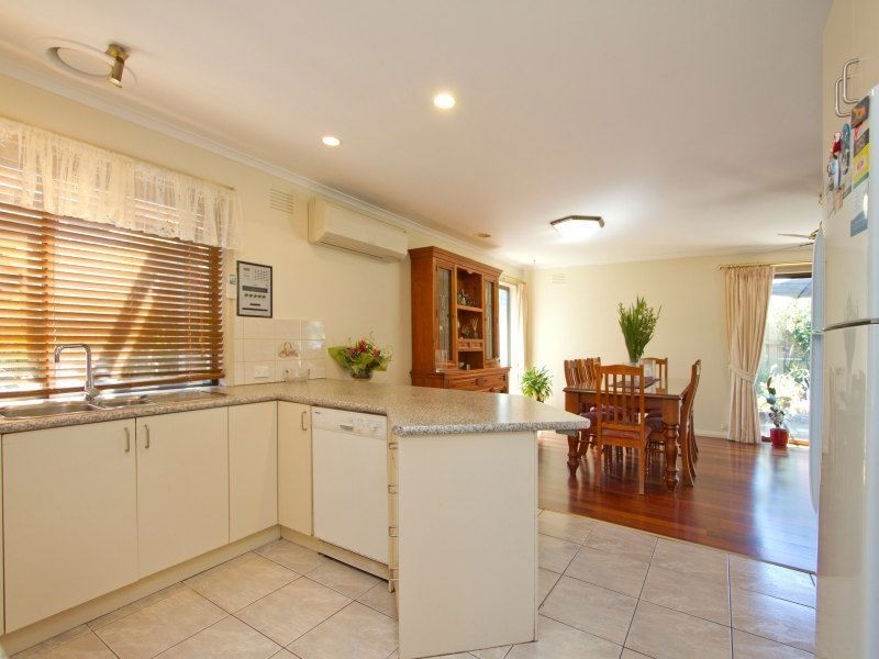 8 Yardley Court, Frankston VIC 3199