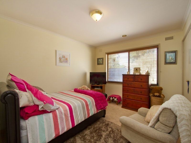 8 Yardley Court, Frankston VIC 3199