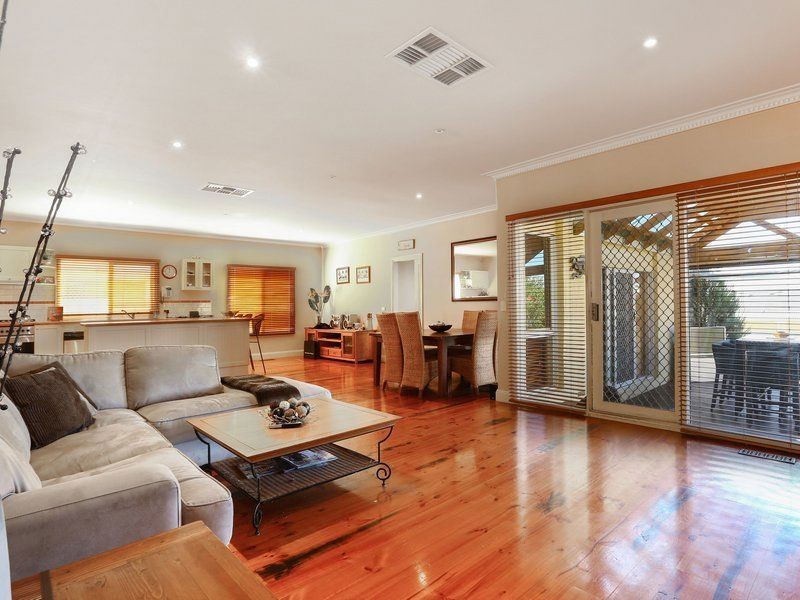 15 Woolmer Court, Frankston South VIC 3199