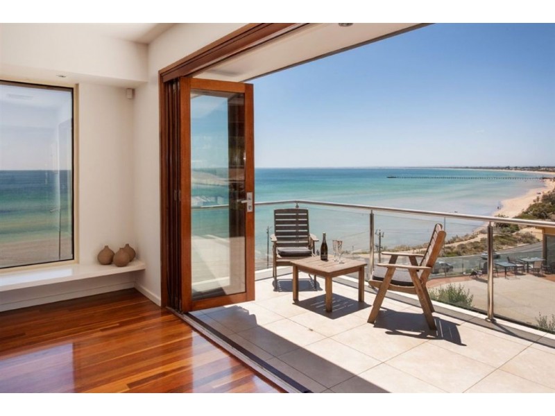 2 Somme Avenue, Frankston South VIC 3199
