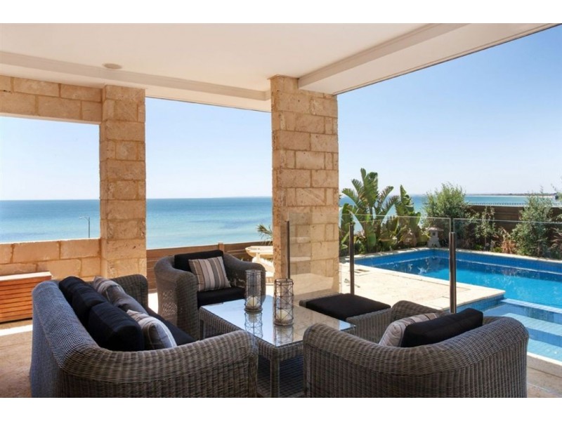 2 Somme Avenue, Frankston South VIC 3199