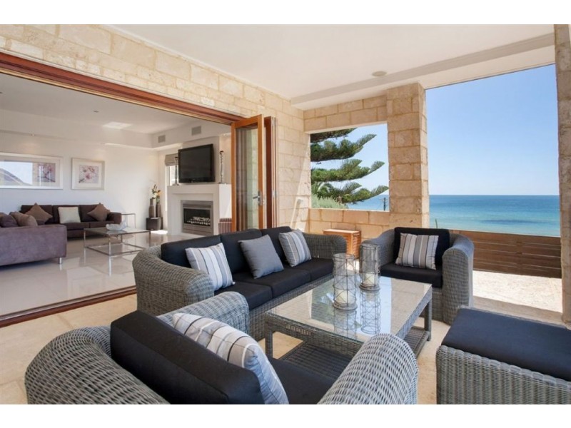 2 Somme Avenue, Frankston South VIC 3199