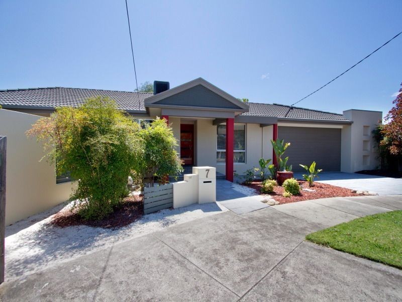 7 Connal Drive, Frankston VIC 3199