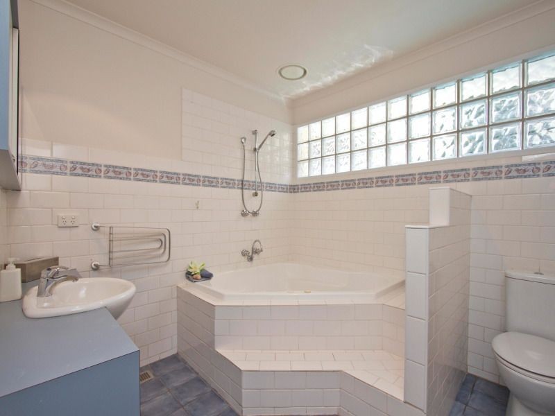 7 Connal Drive, Frankston VIC 3199