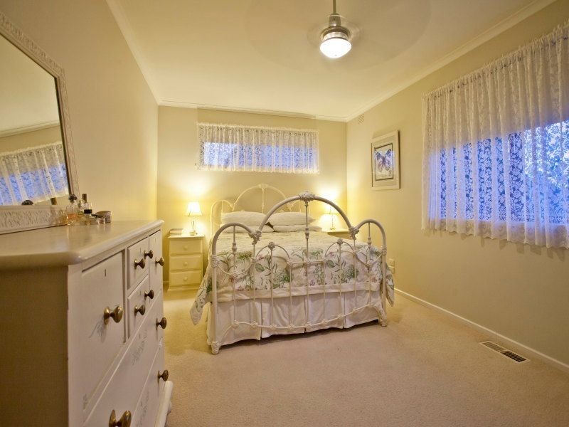 23 Sycamore Road, Frankston South VIC 3199