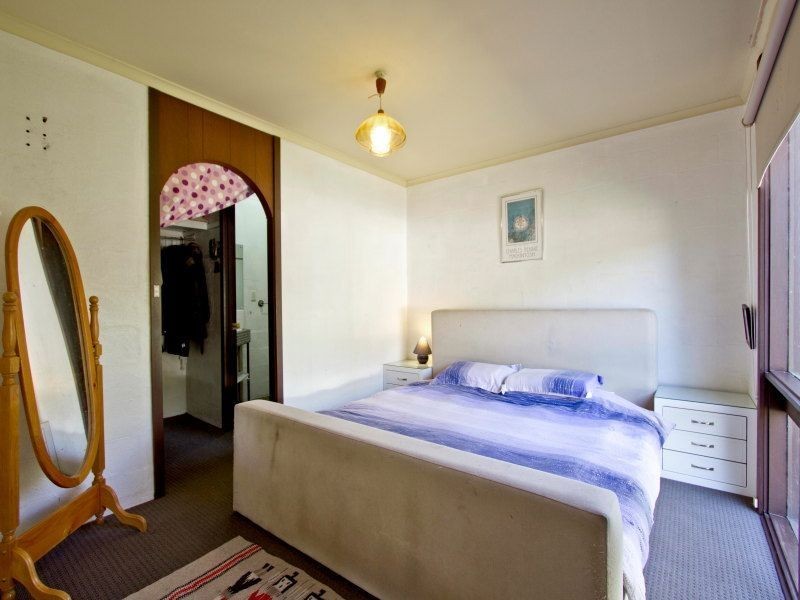 8 The Trossachs, Frankston VIC 3199