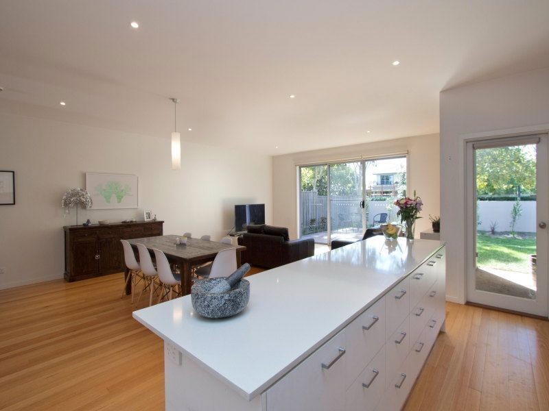 34/2 Barton Drive, Sandhurst VIC 3977