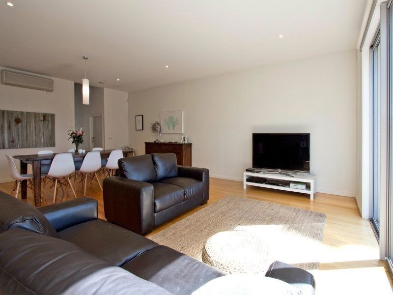 34/2 Barton Drive, Sandhurst VIC 3977