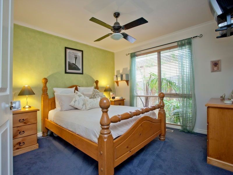 11 Mount Erin Crescent, Frankston South VIC 3199