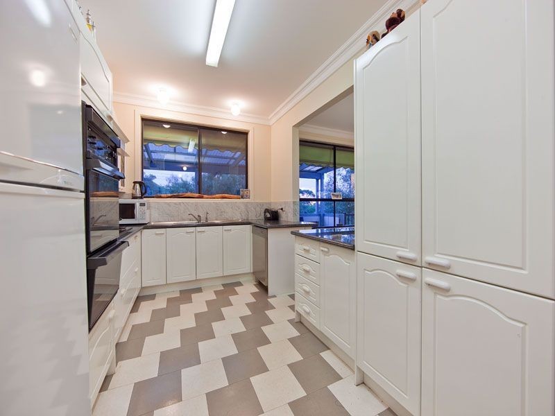 34 Willow Road, Frankston VIC 3199