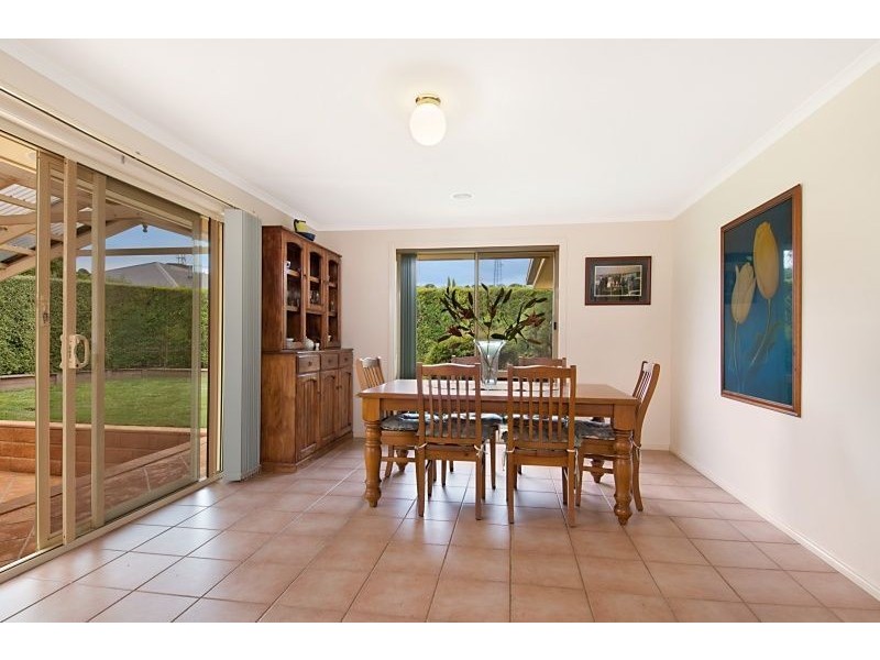 127 Clarendon Drive, Somerville VIC 3912