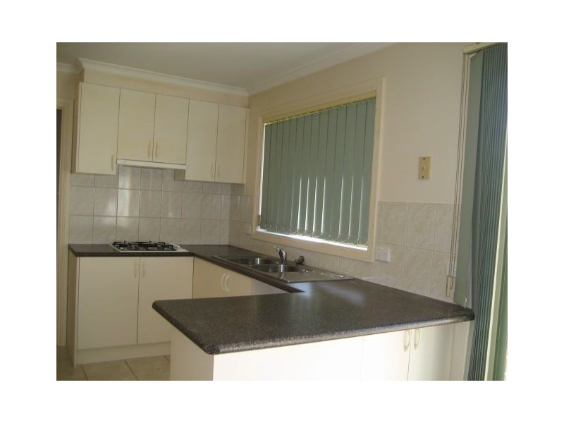 2/15 Jordan Street, Somerville VIC 3912