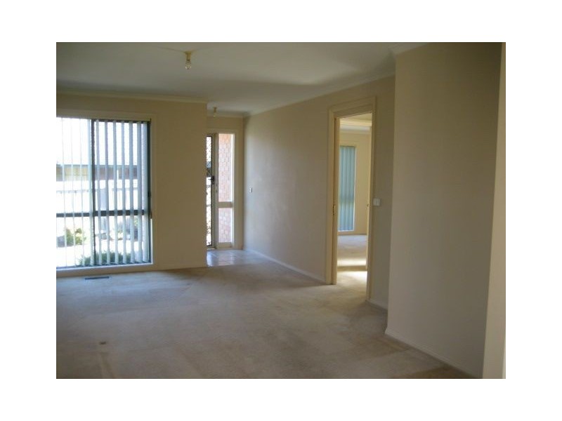 2/15 Jordan Street, Somerville VIC 3912