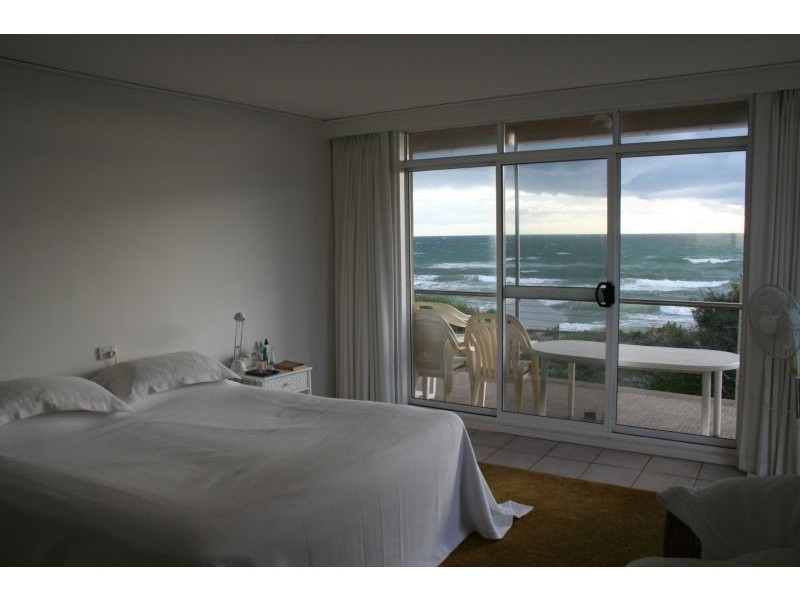 2/68 Gould Street, Frankston VIC 3199