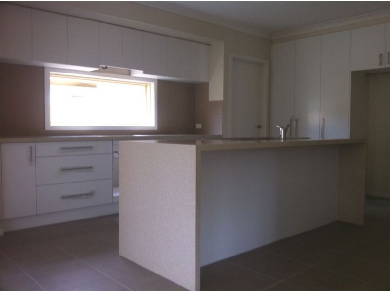 1/56 Rosslyn Avenue, Seaford VIC 3198