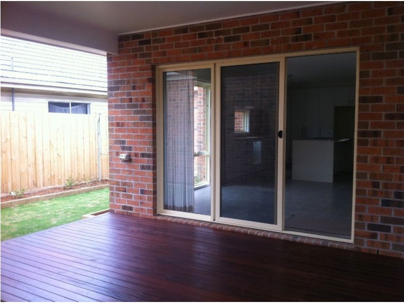 1/56 Rosslyn Avenue, Seaford VIC 3198