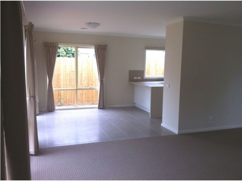 56/B Rosslyn Avenue, Seaford VIC 3198
